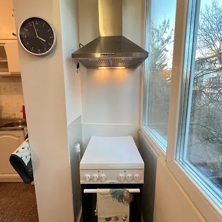 Glasgow 2bdr Peaceful 1 Min From Metro W Wifi Apartman