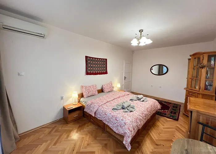 Glasgow 2bdr Peaceful 1 Min From Metro W Wifi