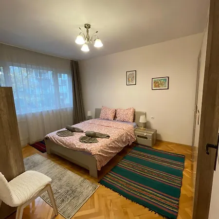 Glasgow 2bdr Peaceful 1 Min From Metro W Wifi Apartment Sofia